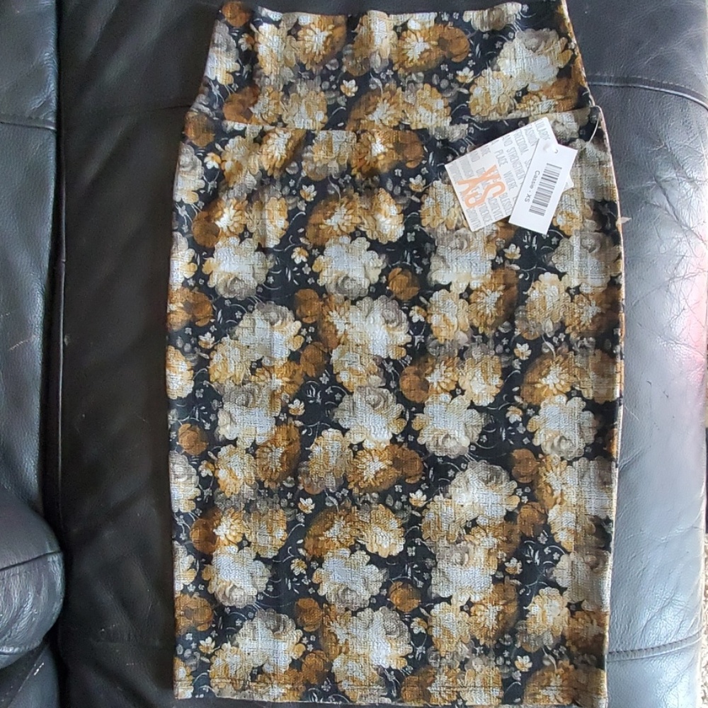 Pencil skirt